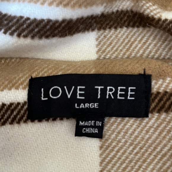 Plaid fall style shacket/ jacket - Picture 2 of 2